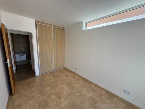 Departamento en Alquiler en Abasto, $ 470.000