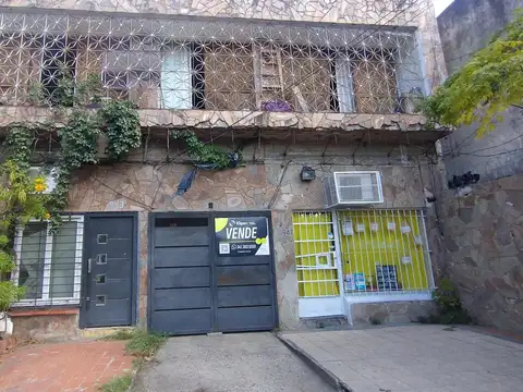 Venta/Financiacion/Permuta Casa/Local A Reciclar Ideal Emprendimiento. Alberdi