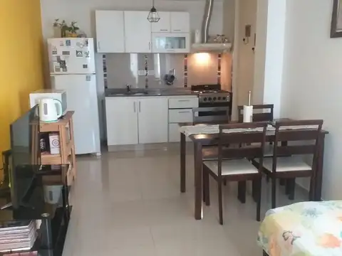 DEPARTAMENTO 2 AMB CON PATIO OPORTUNIDAD 