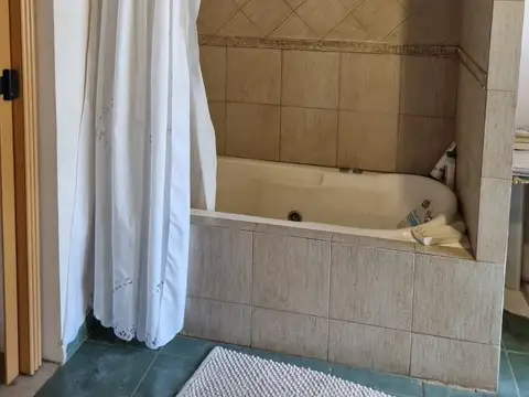 Casa en Venta en Sierra De La Ventana, USD 200.000