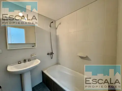 Departamento en Alquiler con 1 cocheras