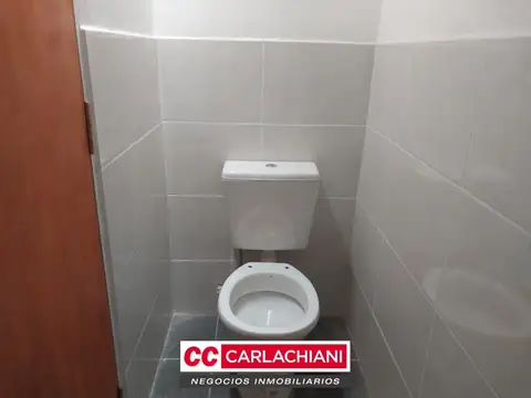 Local en Alquiler en Las Parejas, $ 670.000