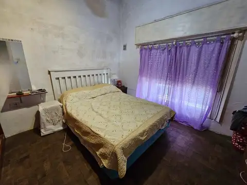 venta Casa 3 ambientes castelar norte con parque