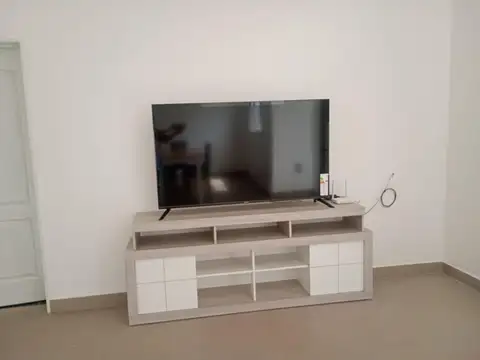 SE ALQUILA CASA EN  EN VIRREY DEL PINO