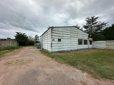 Galpón en venta - Oficinas - Depósitos - 1.500Mts2 - Saladillo