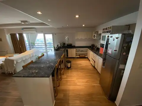 Departamento 4 ambientes con 2 baños