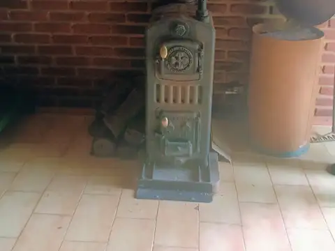 Chalet Alpino de 3 ambientes. Lote de 615 m2. Se acepta Permuta o Financiacion