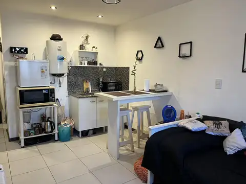 VENTA - Monoambiente en planta baja - Lourdes