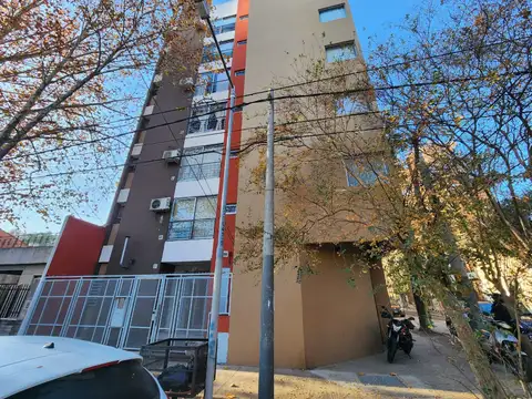 DEPARTAMENTO 2 AMBIENTES - EXCELENTE UBICACION - U$D 64.000 
