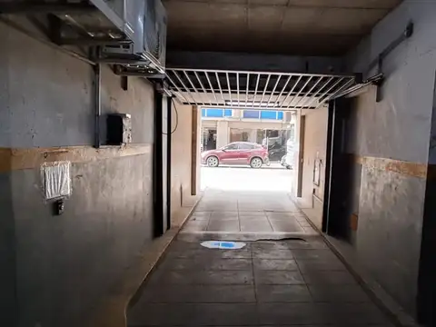 Cochera cubierta  en venta Retiro