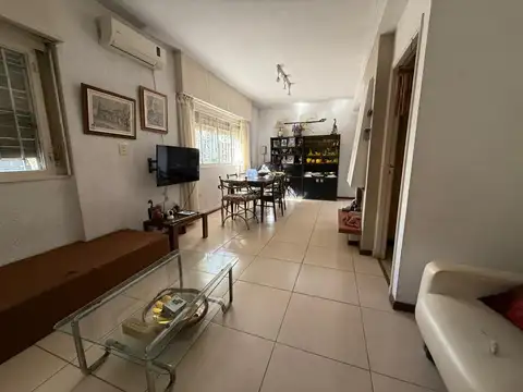 Depto Tipo Casa en Venta de 4 ambientes
