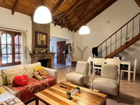 Venta Casa 4 Dormitorios con piscina | Fisherton