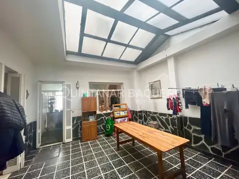 Casa 5 ambientes con 1 baño
