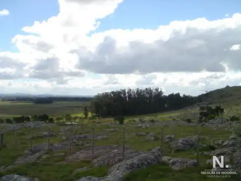 Terreno en Venta de 27000,0 m2