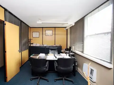 Oficina en Venta 50 años