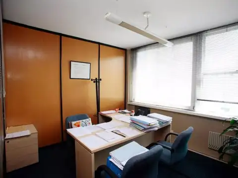 Oficina en Venta al Norte