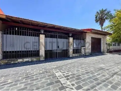 VENTA CASA 5 AMBIENTES VILLA UDAONDO PILETA APTA CREDITO