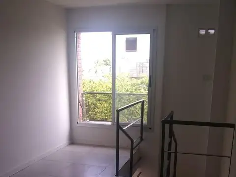 Depto Tipo Casa en Venta de 1 dormitorio