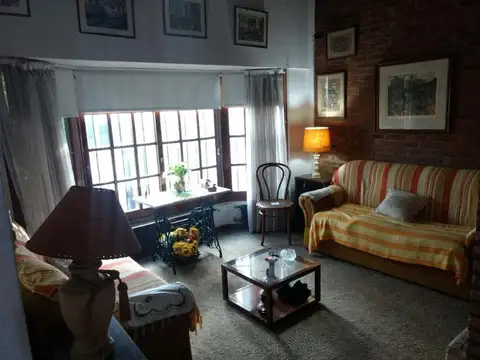 Casa en Venta en Quilmes, USD 320.000