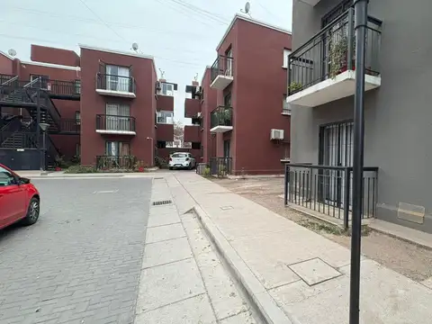 Departamento en Complejo Privado