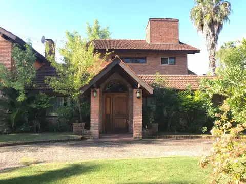 Casa en Alquiler en Nautico Escobar, USD 1.400