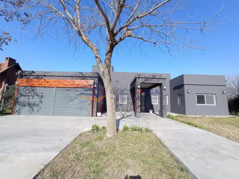 Casa en Venta en Santa Ana, USD 255.000