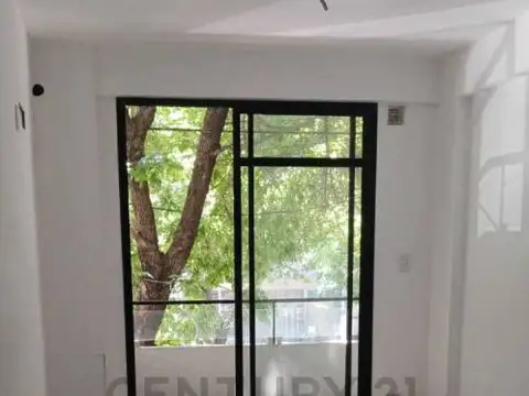 Diagonal 74 1000, Piso 0