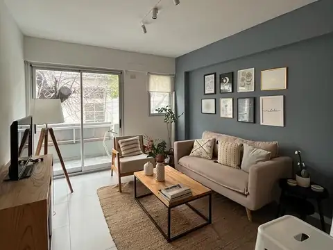 CONSTITUCIÓN 1800, Piso 1