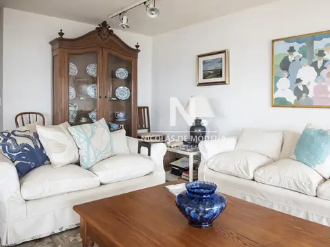 Torre de Categoría, vista plena al mar.