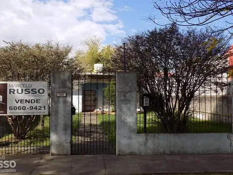 CASA 3 AMBIENTES A MODERNIZAR – PQUE. JOHNSTON