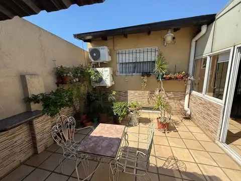 Depto Tipo Casa 5 ambientes con 1 baño