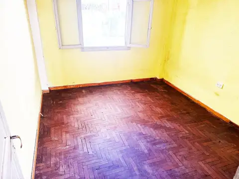 Depto Tipo Casa en Venta 40 años