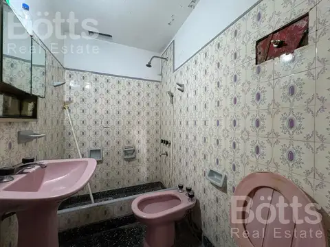 Depto Tipo Casa 4 ambientes con 2 baños