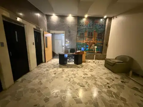 Oficina 3 ambientes con 1 baño