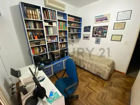 Venta de Casa 3 DORMITORIOS y departamento independiente