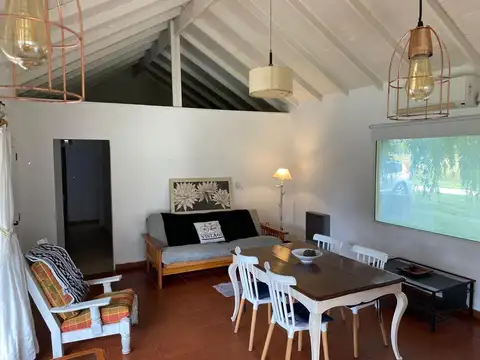 Casa 3 ambientes con 1 baño