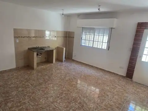 Roldan al 1200 Planta Baja IZQ