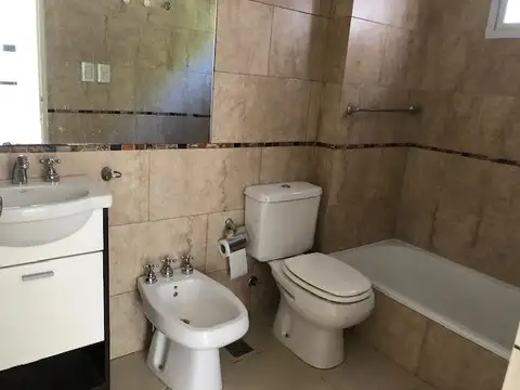 Departamento en Alquiler en Villa Ballester, $ 600.000