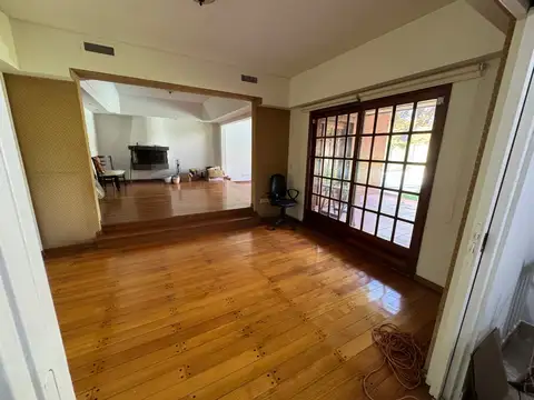 Luminosa casa en excelente ubicacion de Martinez