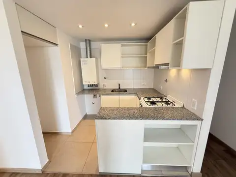 Departamento en Alquiler en Nuestra Señora De Lourdes, $ 700.000