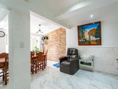 Casa 3 ambientes con 1 baño
