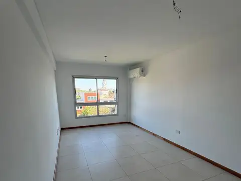 Departamento en Alquiler en Ituzaingo, $ 650.000