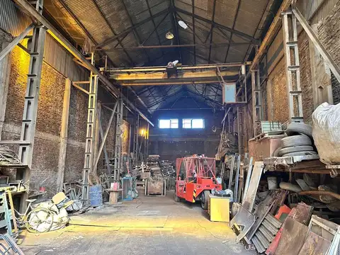 Venta Galpón 1139 m2 cub. Camino y Corvalán Lanús