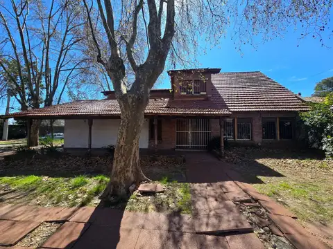 GRAN RESIDENCIA EN EXCELENTE ENTORNO C/ 5 DORM Y 3 BAÑOS