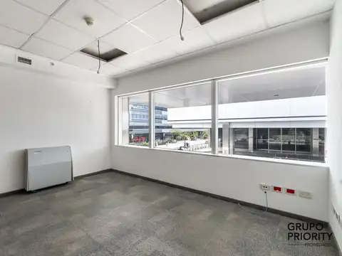 Oficina en alquiler en Puerto Madero con cochera