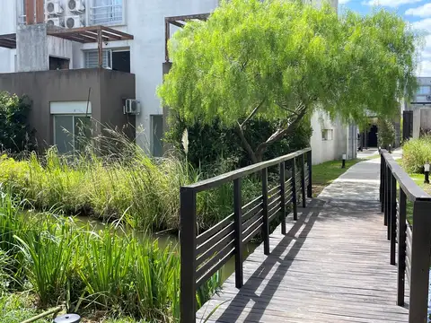 Lago del Sendero 100