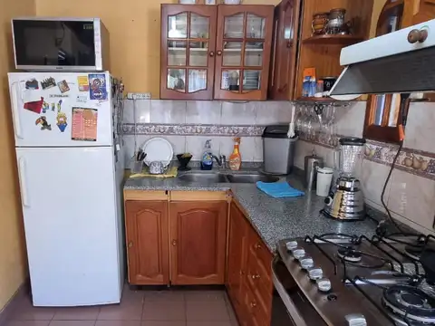 Remedios De Escalada 828 6600