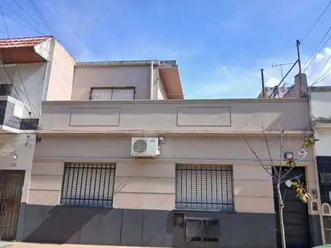 Depto Tipo Casa en Venta de 4 dormitorios