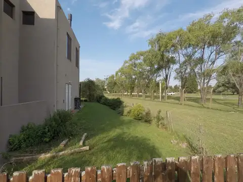Casa en Venta en Countries y Barrios Cerrados en Pilar, USD 320.000
