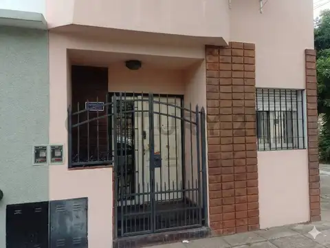 Depto Tipo Casa en Venta en Ramos Mejia, USD 149.000